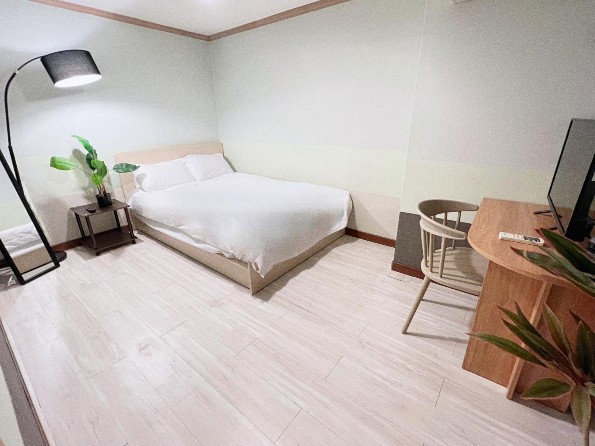 Jnineguesthouse Gasthof