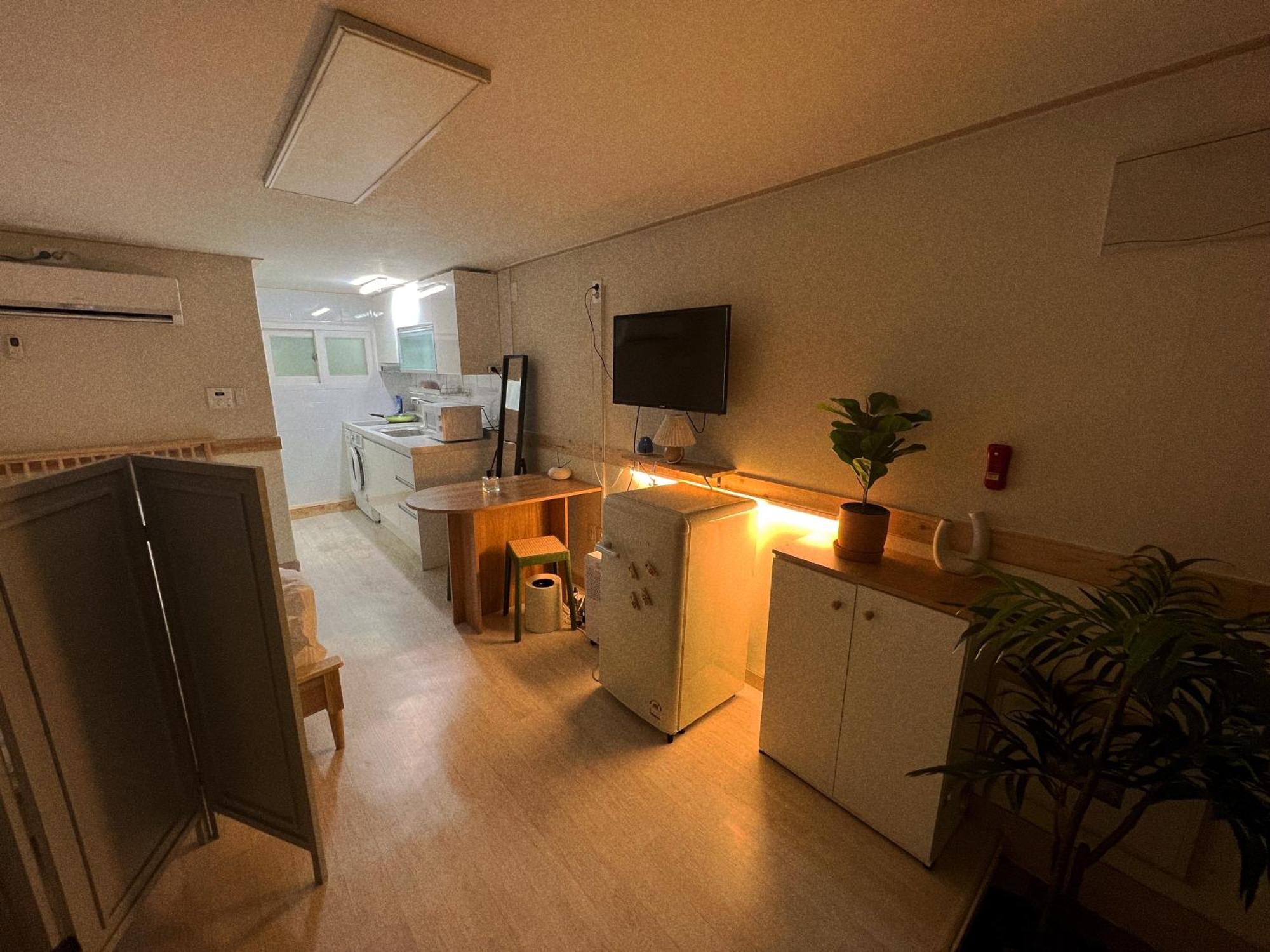 Jnineguesthouse *