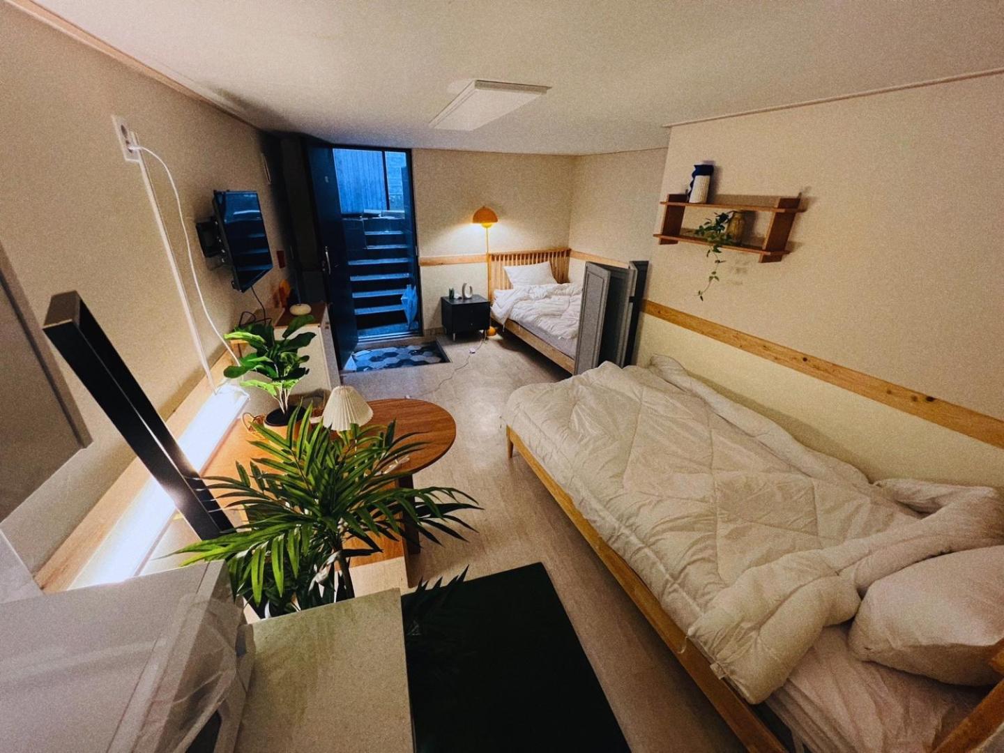 Jnineguesthouse Gasthof *