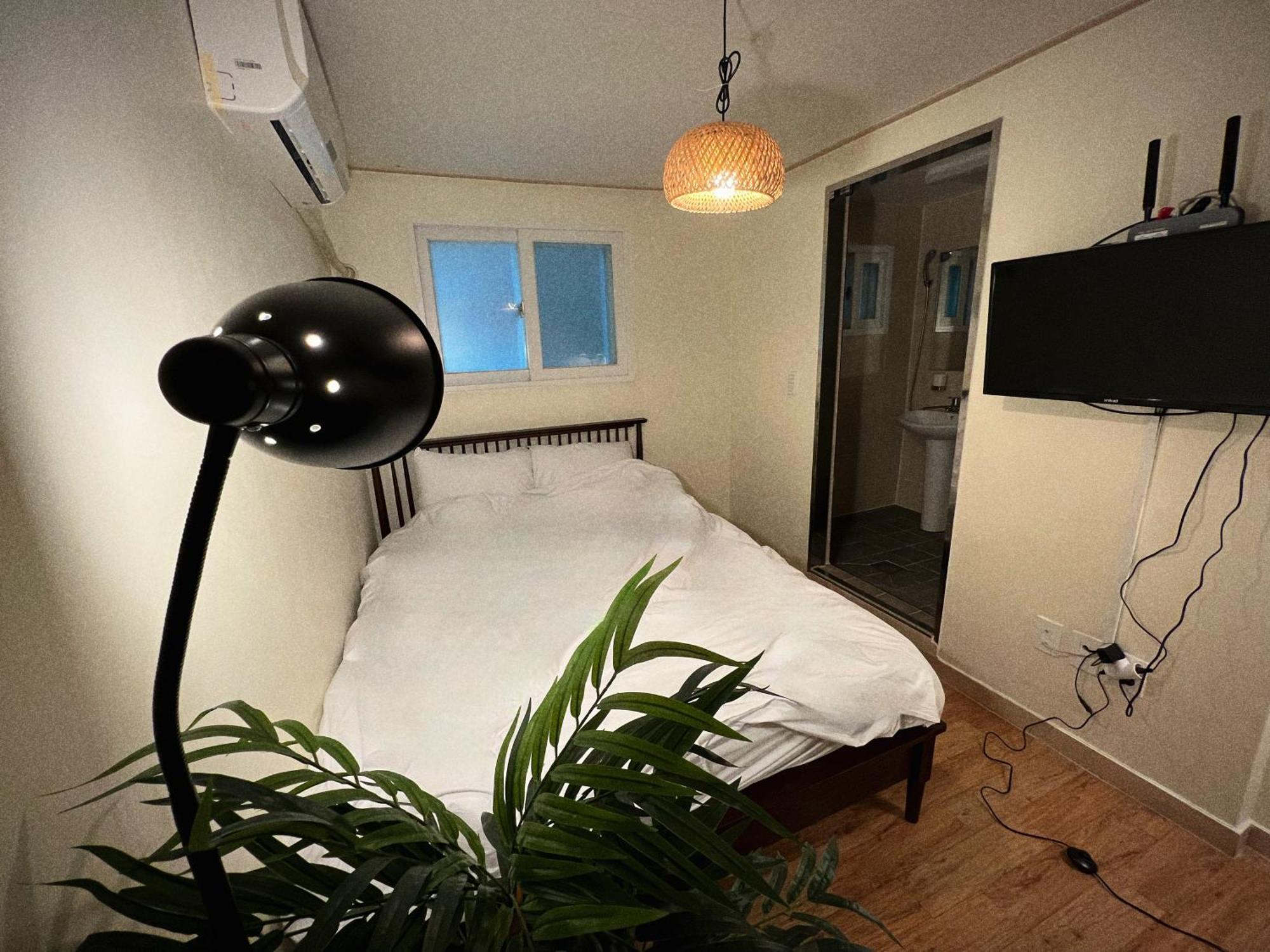 Jnineguesthouse Gasthof *